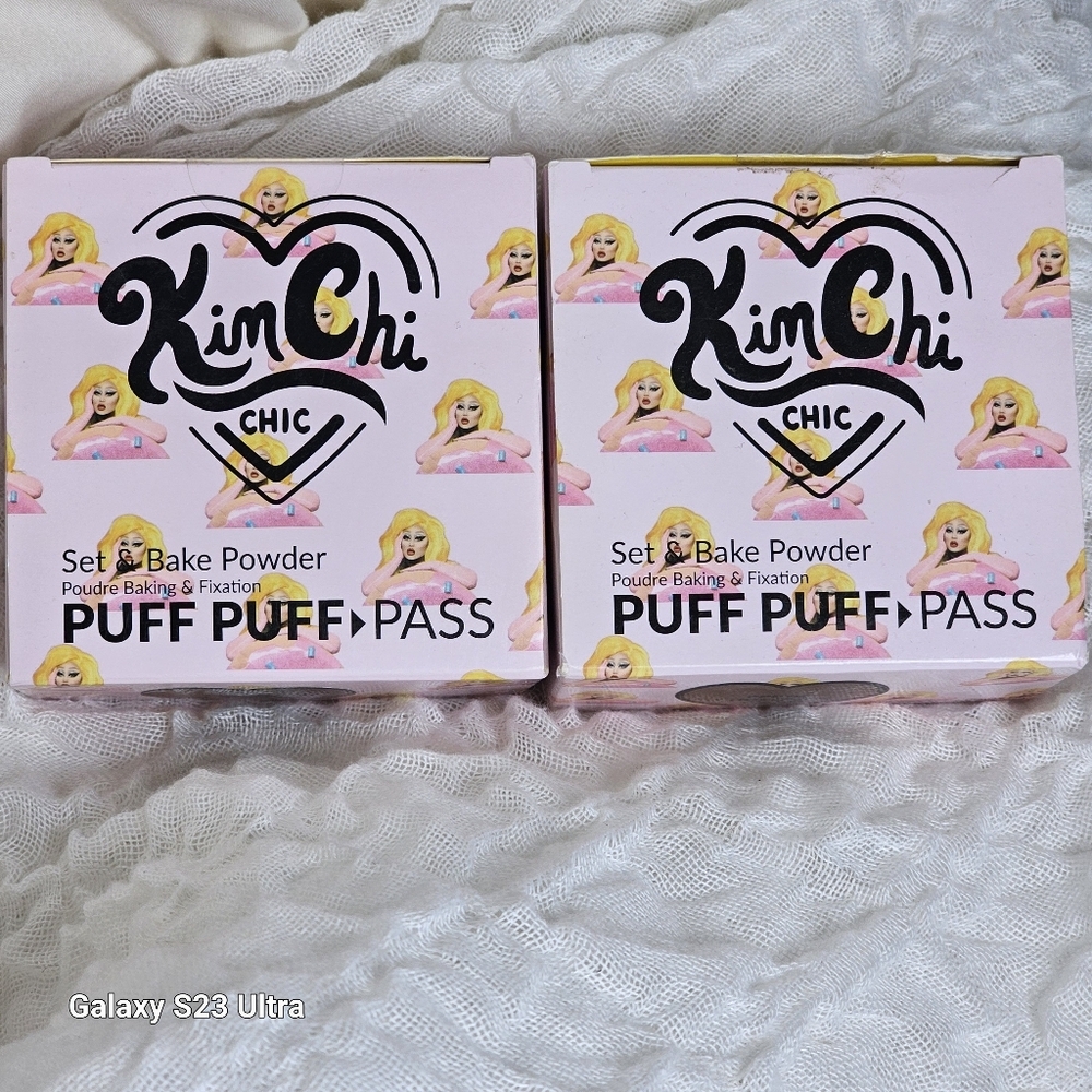 BOGO brand new unopened Kimchi puff puff pass setting powder shade Chocolate